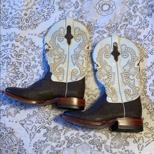 Women’s ferrini cowboy boots